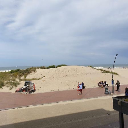 Oostduinkerke - Appartement Met Zeezicht En 2 Parkeerplaatsen Экстерьер фото